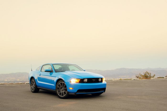 2010mustangfd_09.jpg