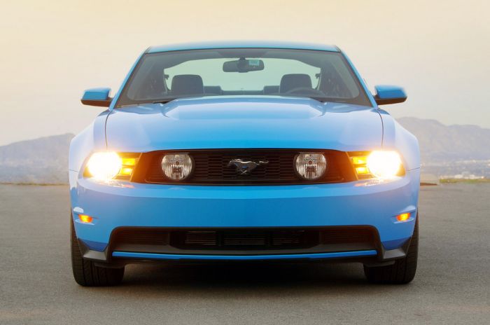 2010mustangfd_10.jpg