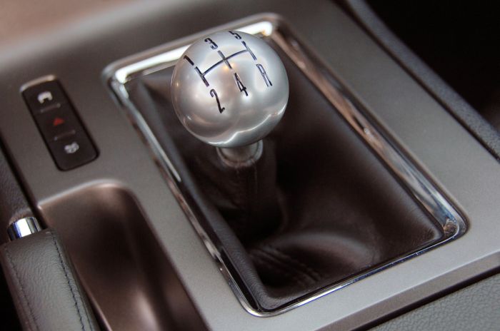 2010mustangfd_52.jpg