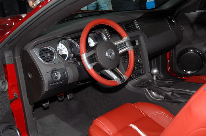 001_2010_ford_mustang_reveal36.jpg