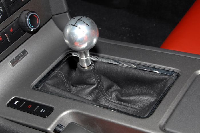 001_2010_ford_mustang_reveal41.jpg