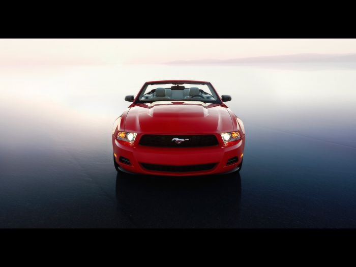 2010_ford_mustang_color_red_convertible02.jpg