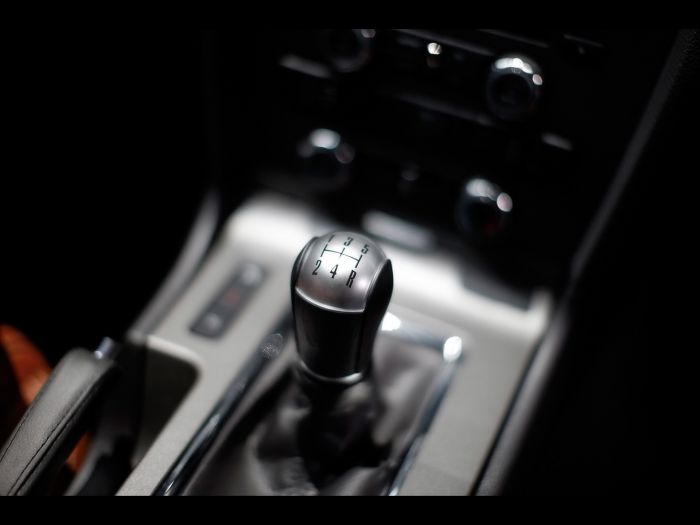 2010_ford_mustang_interior_schaltknauf01.jpg