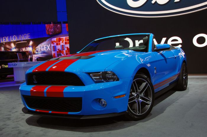 2010-shelby-gt500-convertible-front1.jpg