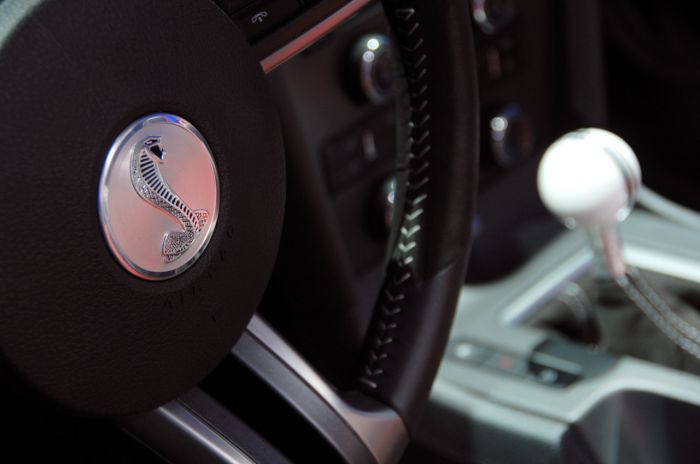 2010-shelby-gt500-convertible-interior2.jpg