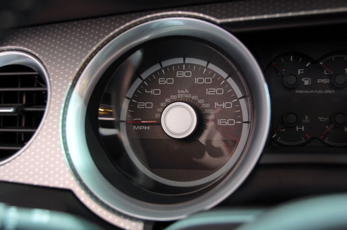 2010-shelby-gt500-convertible-interior7.jpg