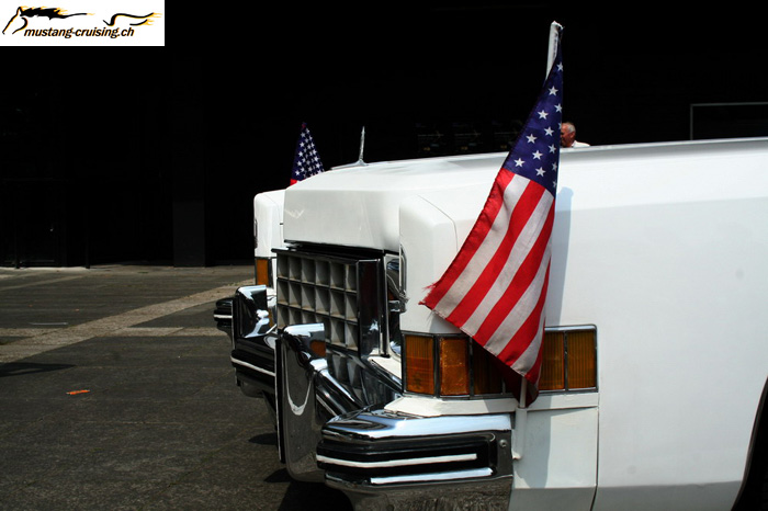Cadillac-002.jpg