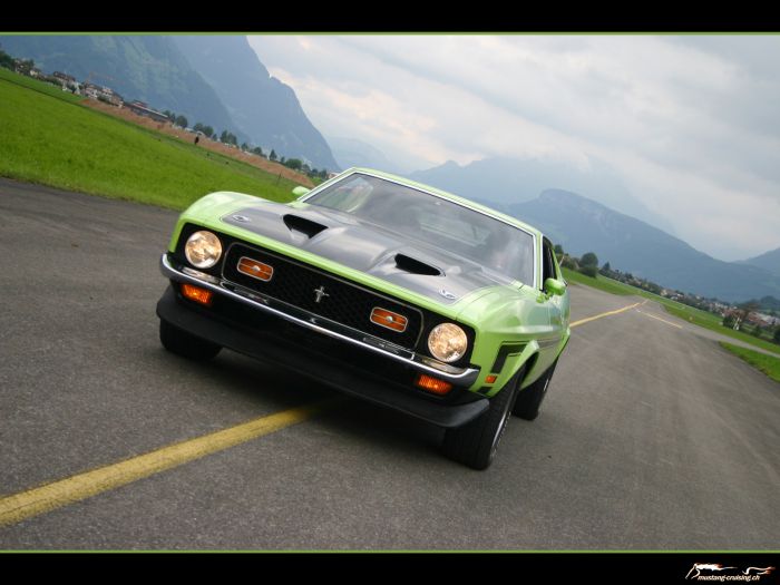 1971 Boss 351
Klicke auf das Bild, um es in Wallpapergrösse runterzuladen.

Foto: Jen
